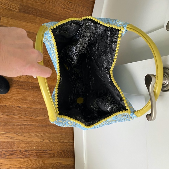 Ipa-Nima Purse - Picture 3 of 6